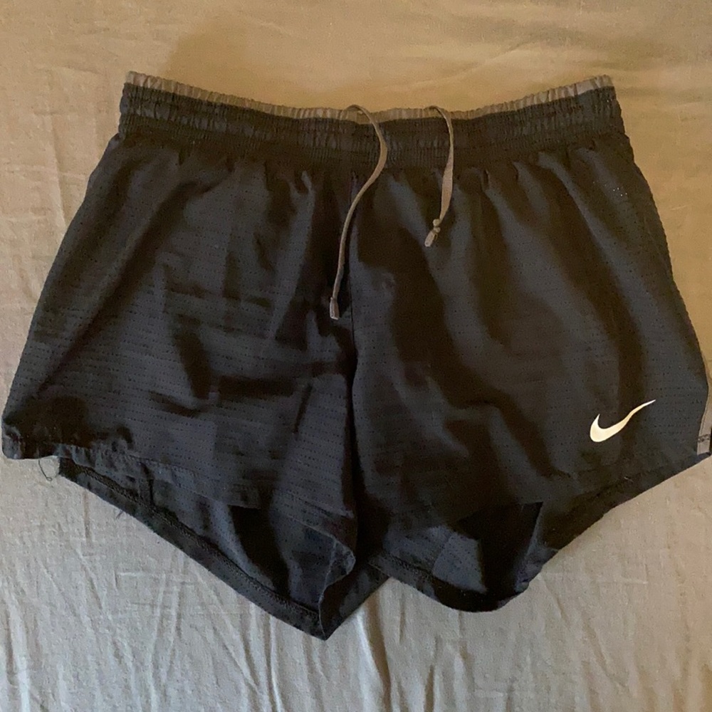 Black Nike shorts